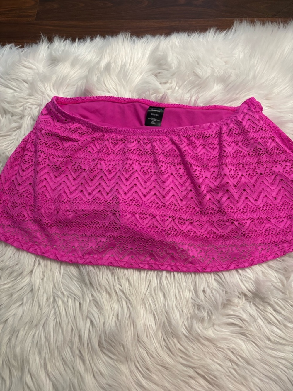 Women’s plus size 18/20 tankini bottom.  Liner still intact.  Never worn